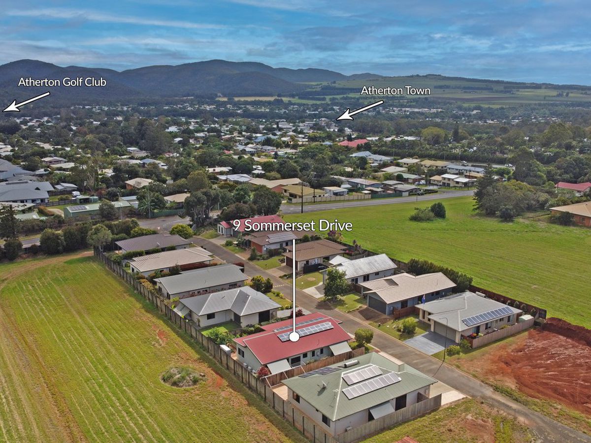 9 Sommerset Drive, Atherton