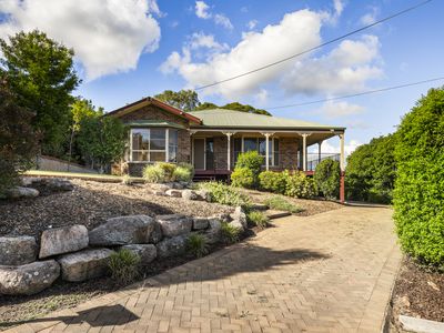 10 Rangeview Road, Blue Mountain Heights