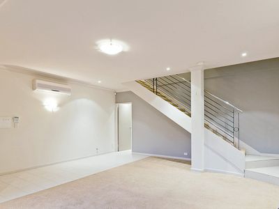 5/62 Kinsella Street, Joondanna