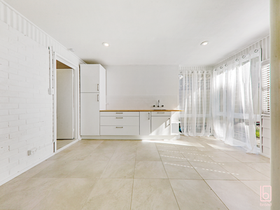 35 Eyre Crescent, San Remo
