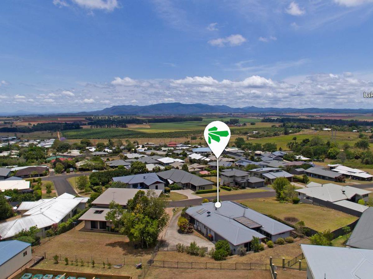 13 Moses Circuit, Atherton