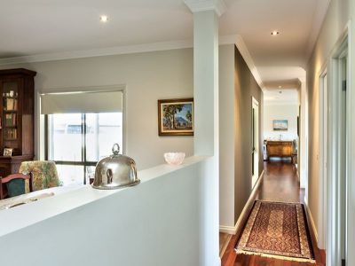10 Vine Street, Holbrook