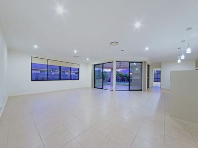 39 Higgs Circuit, Wynnum West