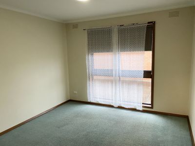 2 / 51 Morris Road, Hoppers Crossing