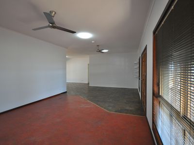12 Nicholls Retreat, Port Hedland