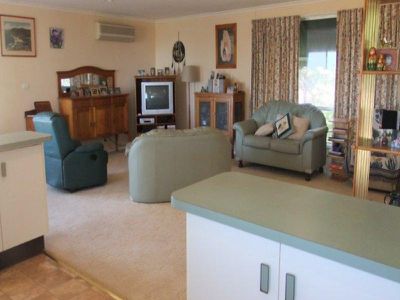 8710 Black Stump Way, Tambar Springs