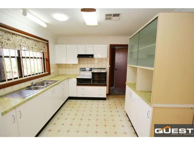 1 / 11 De Witt Street, Bankstown