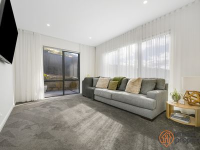 17 Alistair Knox Terrace, Taylor