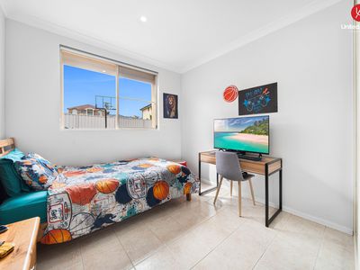 9 Tudor Crescent, Cecil Hills