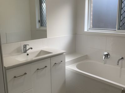 25 Bottle Brush Circuit, Coomera