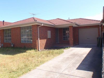 1 / 13 Orama Street, Deer Park
