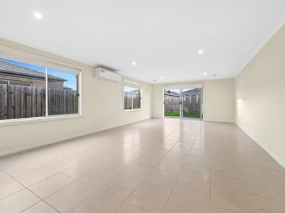 2 Bindley Street, Weir Views