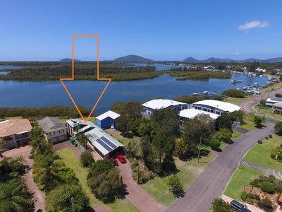 82 Port Stephens Street, Tea Gardens