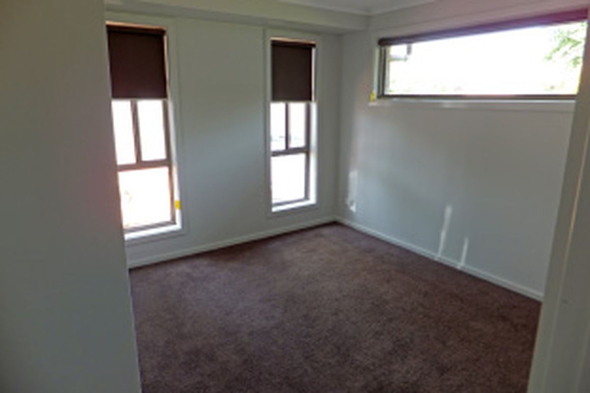 2 / 6 Tweddle Street, Kyabram