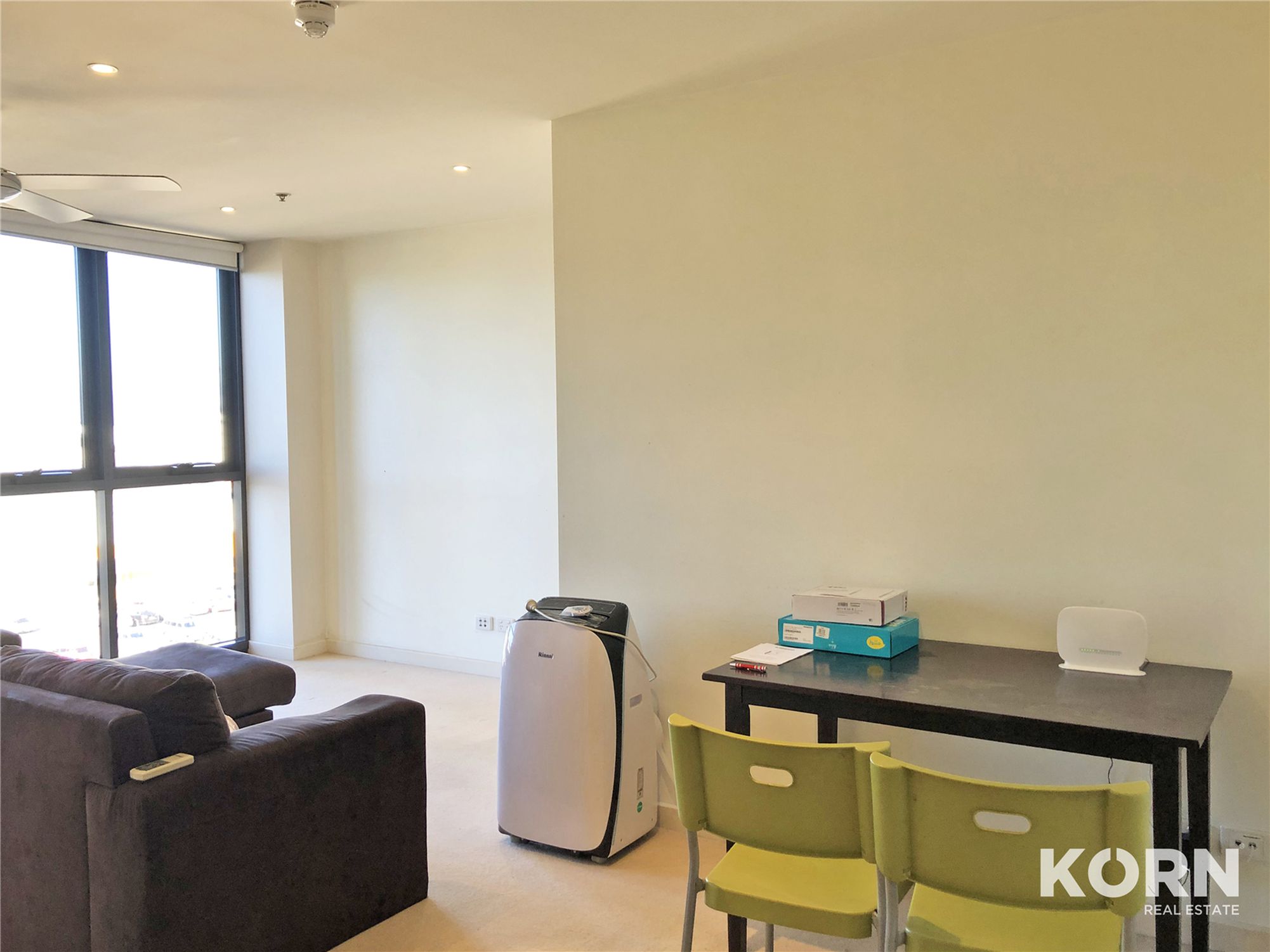 613 / 10 Balfours Way, Adelaide