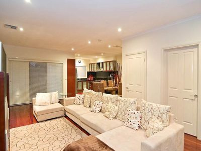 10 Thames Way, Roxburgh Park