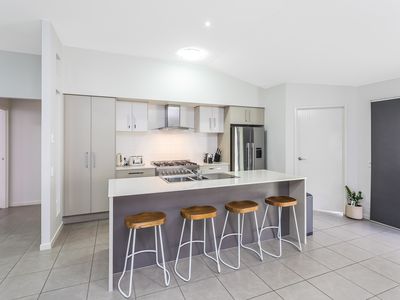 9 Bunderoo Cir, Pimpama