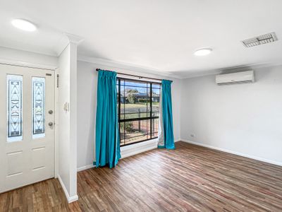 27 Websdale Drive, Dubbo