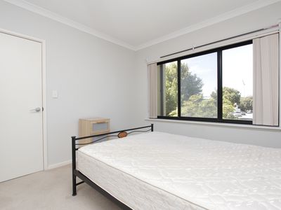 105 / 215 Stirling Street, Perth