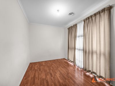 27 Plowman Court, Epping