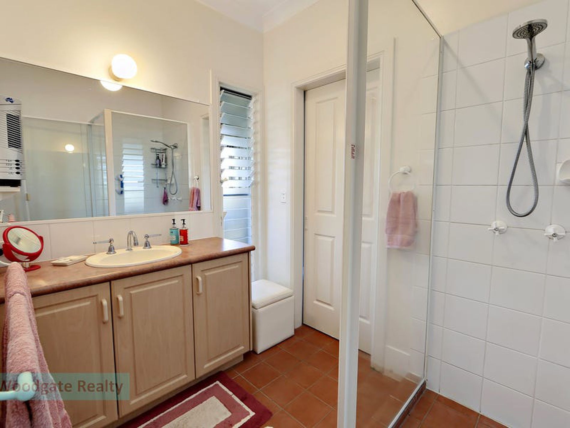 55 Mackerel St, Woodgate