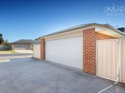 45 VICTORIA CROSS PARADE, Wodonga