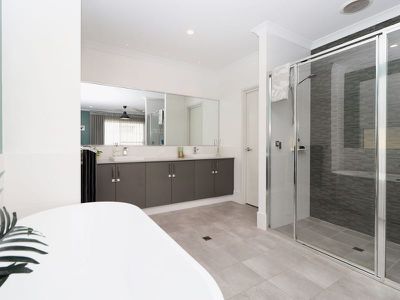56 Hillsborough Avenue , Baldivis
