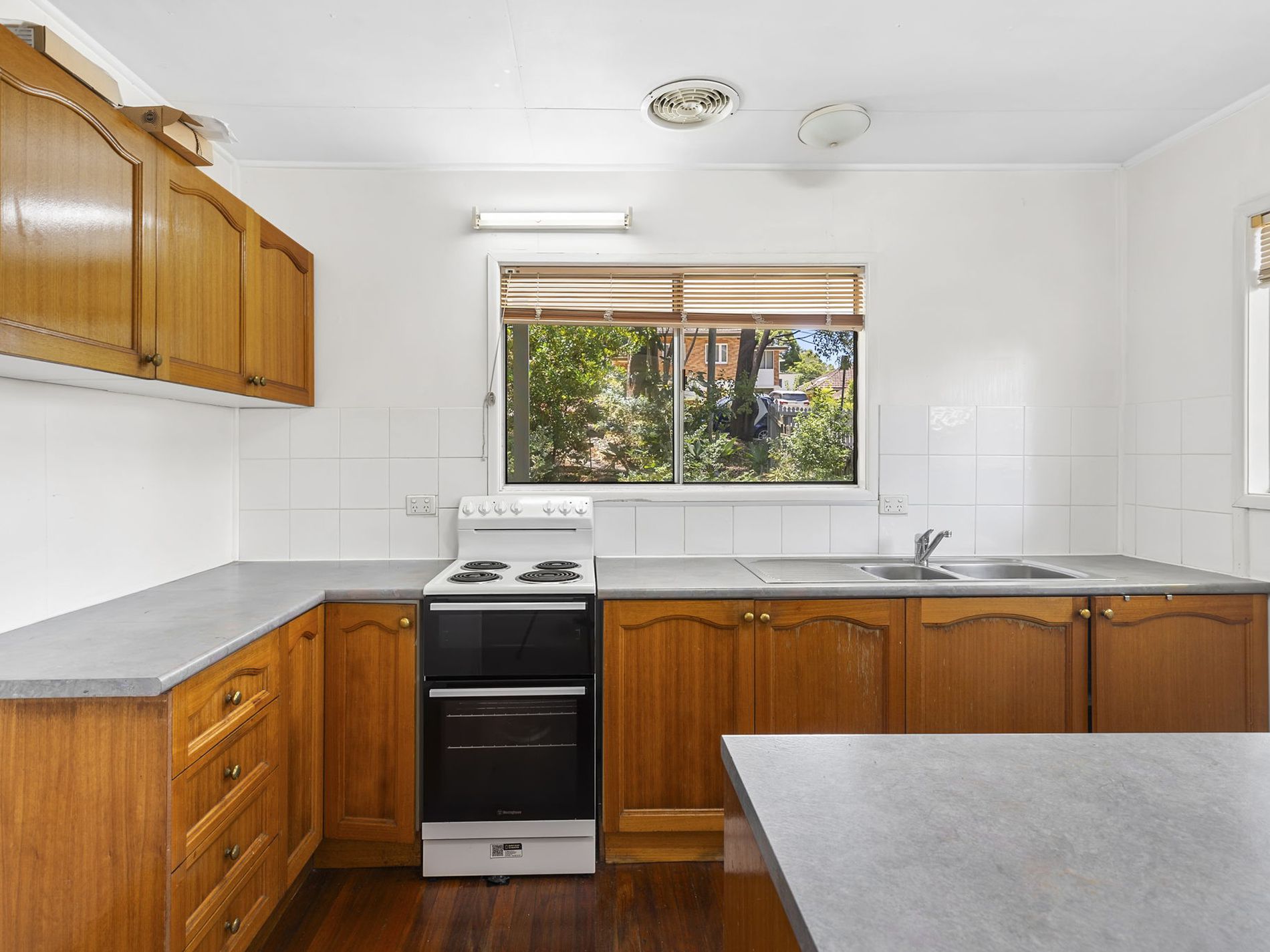 85 Ninth Avenue, St Lucia