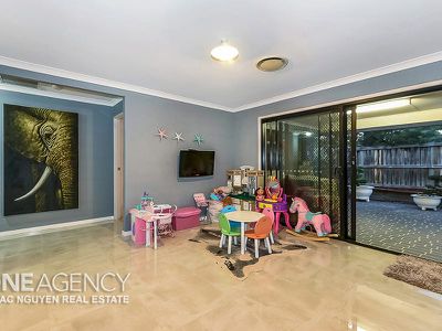 12 Trinity Close, Forest Lake