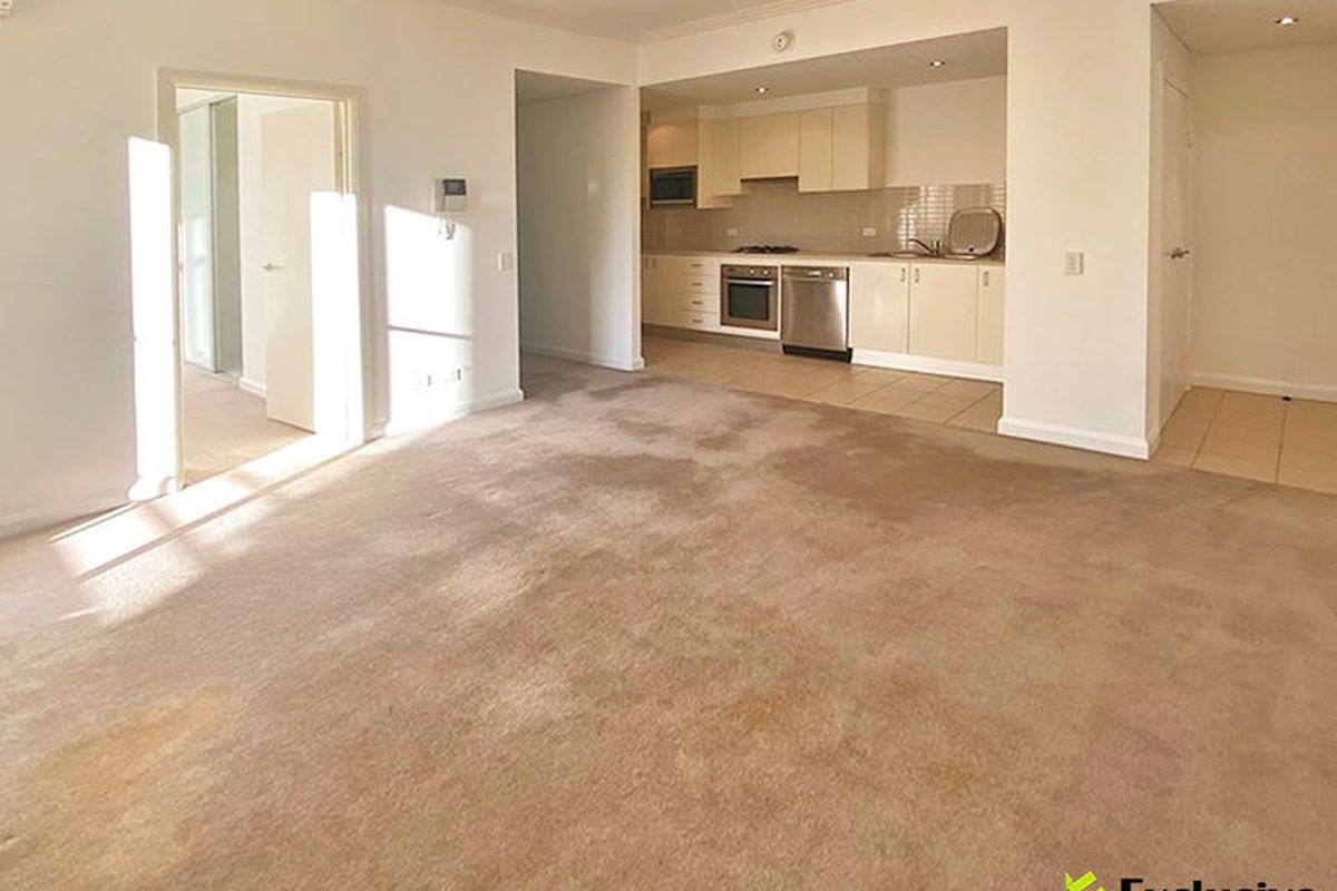 218 / 21 Hill Road, Wentworth Point