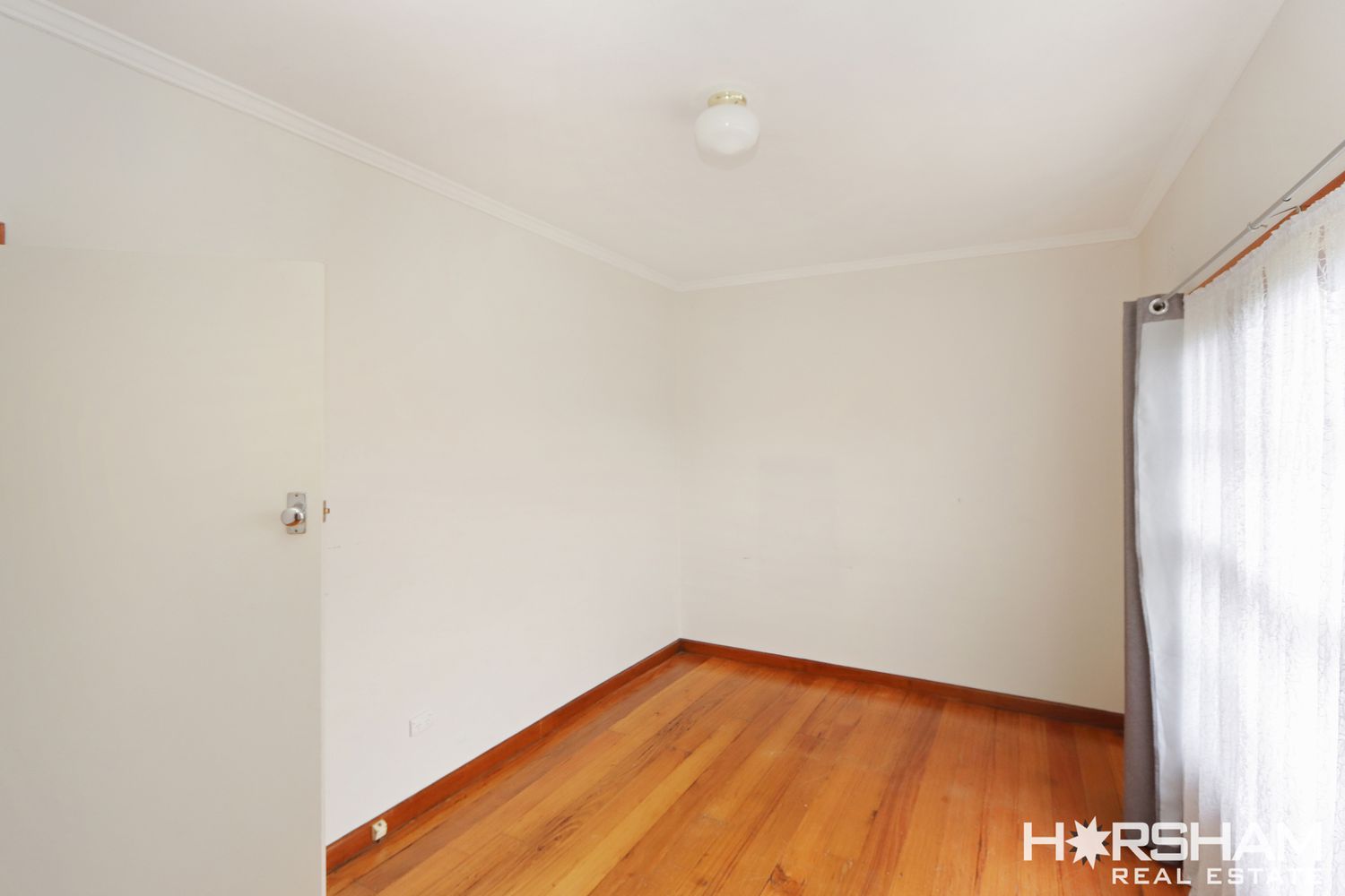 27 Philip Street, Horsham