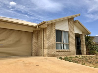 6 Magnolia Boulevard, Dubbo