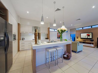 9 Brush Box Place, Wakerley