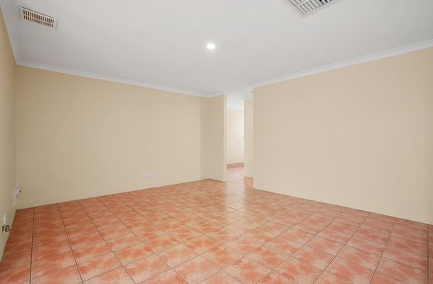 13 Valheru Avenue, Rockingham