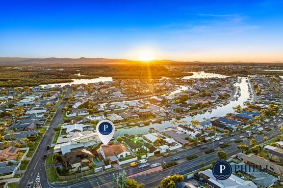 100  Oxley Drive , Paradise Point