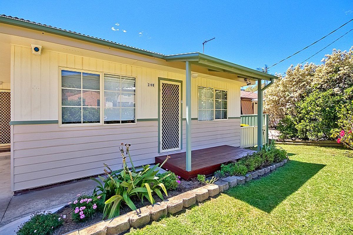 2 / 80 Lowanna Avenue, Forresters Beach