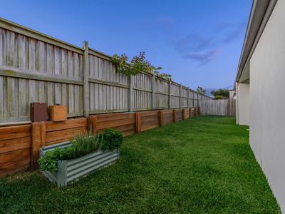 17 Mossvale Drive, Wakerley