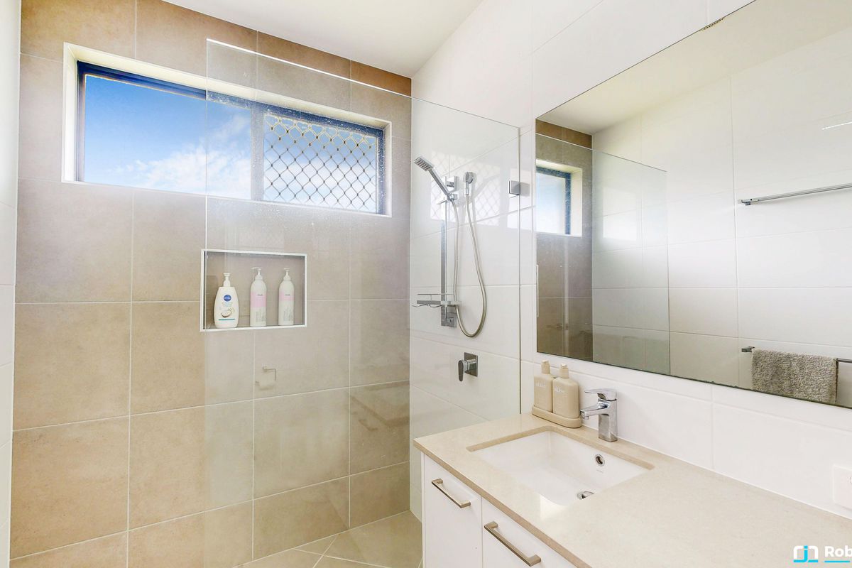44 Lancaster Lane, Cooroibah