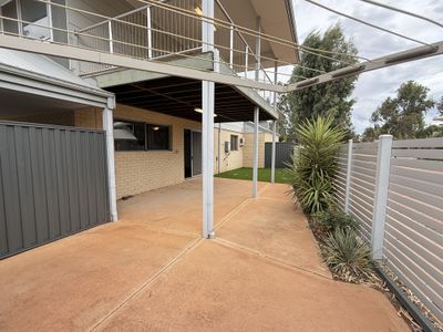 2 / 9 Kuwarra Lane, Karlkurla