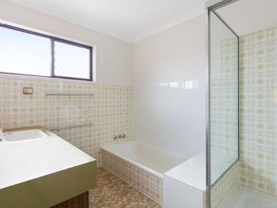 4 Halcyon Court, Rochedale South