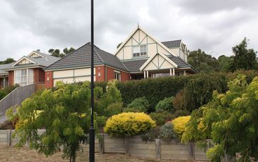 8 Whitaker Place, Beaconsfield