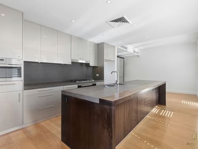 2 / 18 Etham Avenue, Darling Point