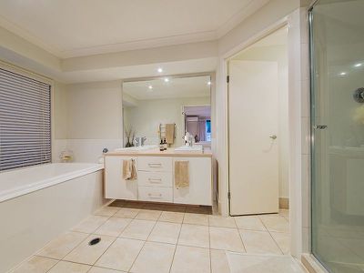 10 Brush Box Place, Wakerley