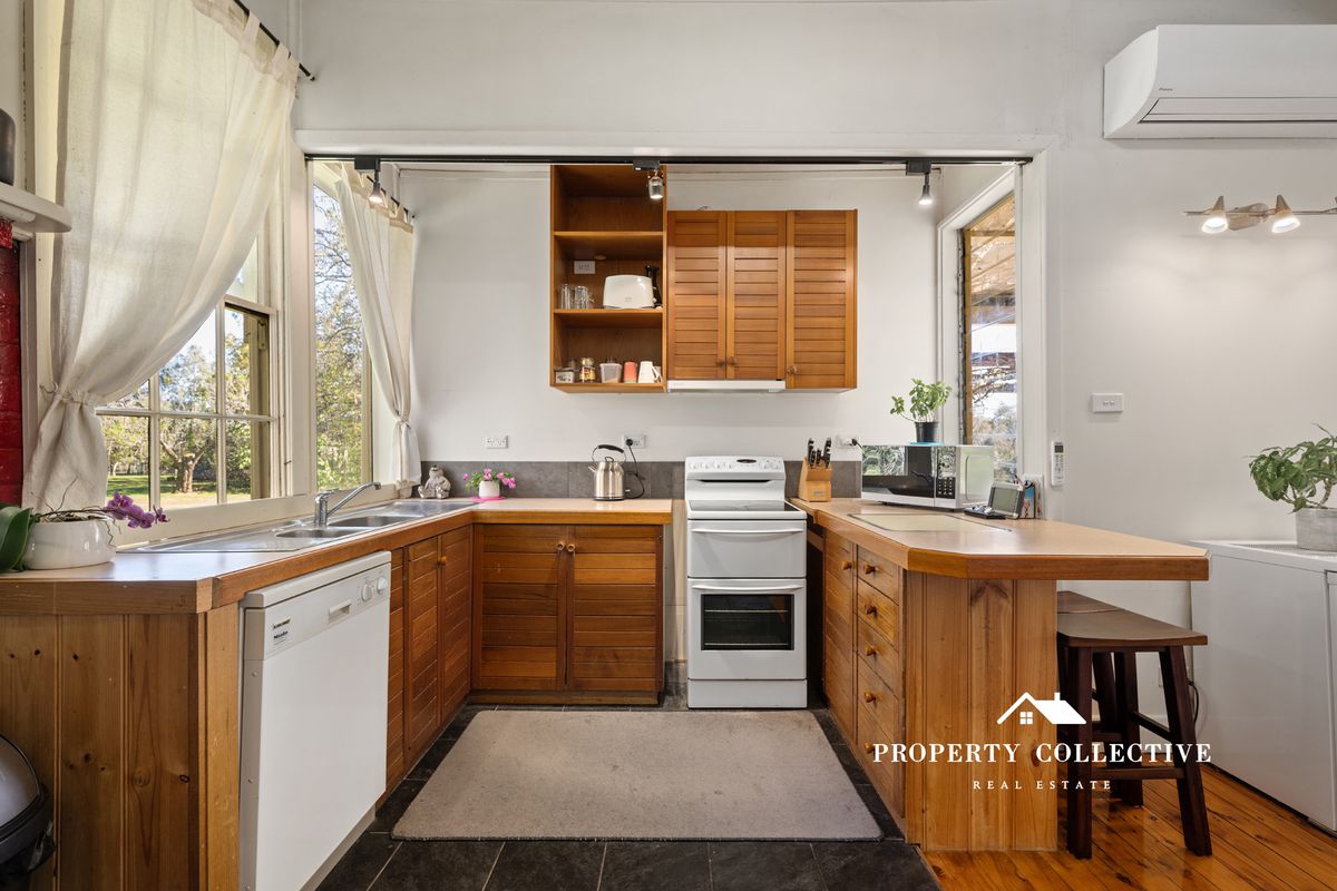 975 Beechworth-Wodonga Road, Wooragee