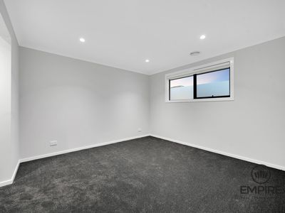 5 Herens Road, Clyde North