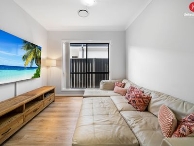32A Hinton Loop, Oran Park
