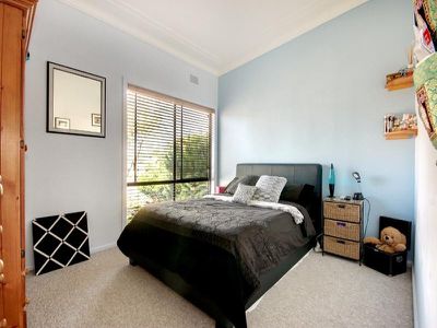 10 Boronia Ave, Windang
