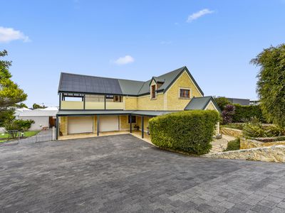 5-7 Mabel Street, Beachport