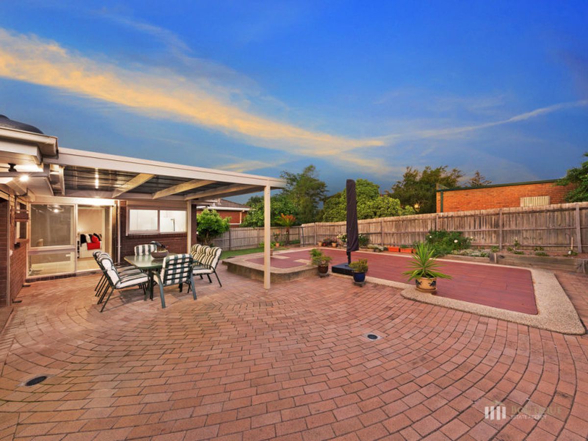 21 DORSET ROAD, Dandenong North