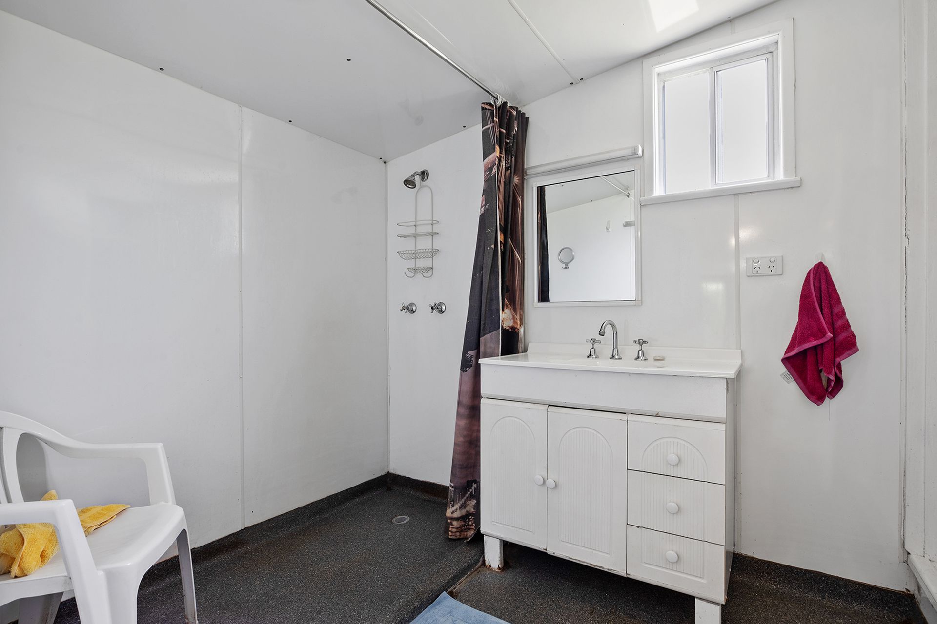 3475 BRUCE HIGHWAY, Kuttabul